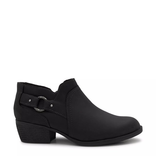 Clarks Women s Charlten Grace Ankle Bootie