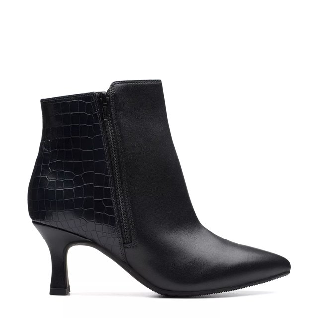 Clarks low hotsell heel booties