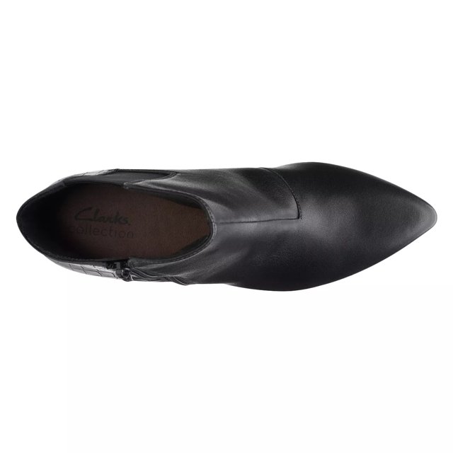 Clarks store bootie shoes