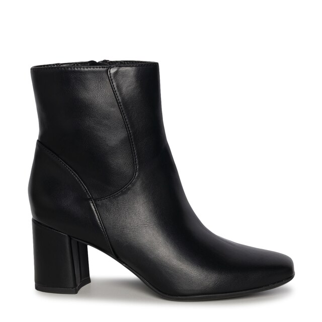 Naturalizer Wrenley Ankle Bootie | DSW Canada