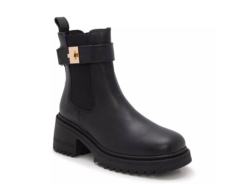 Vince camuto clearance chelsea boots