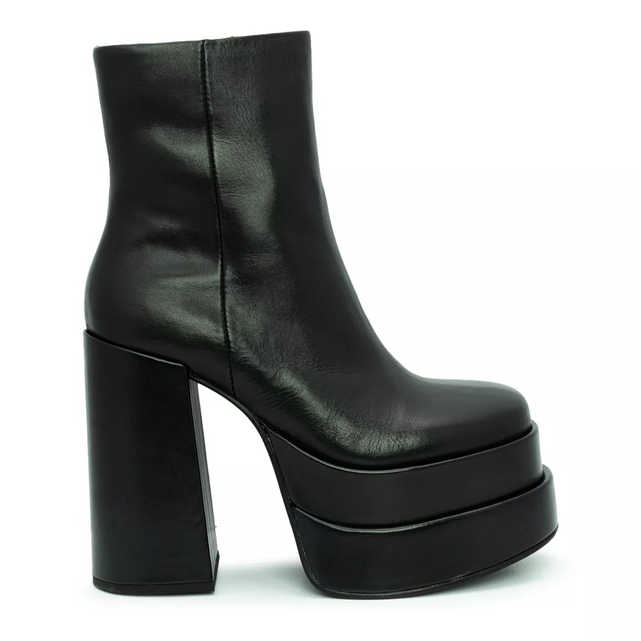 steve madden cobra platform boot