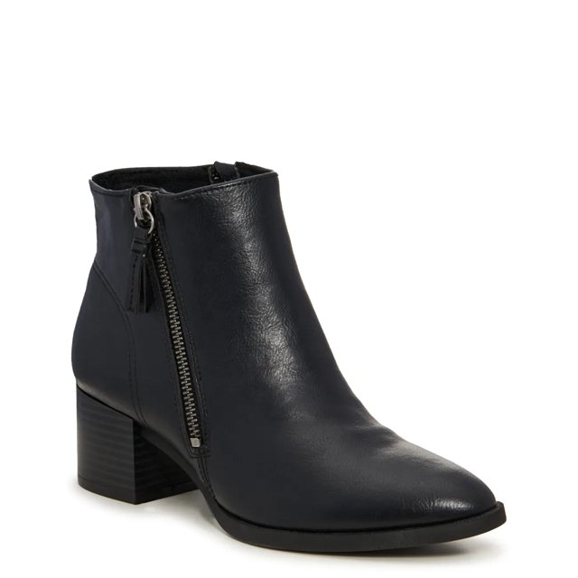 Lifestride Women s Dynasty Ankle Bootie in Black Size 6 Medium