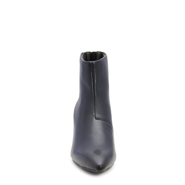 Clark ankle boots discount
