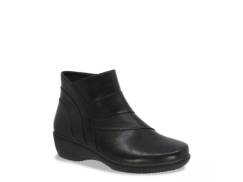 Women s Ankle Boots Booties Shop Online Save The Shoe Company