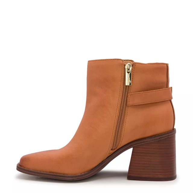 Eckanna bootie vince camuto top