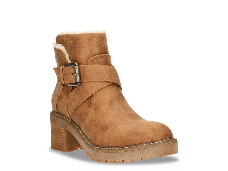 Vince Camuto Zeska Ankle Bootie