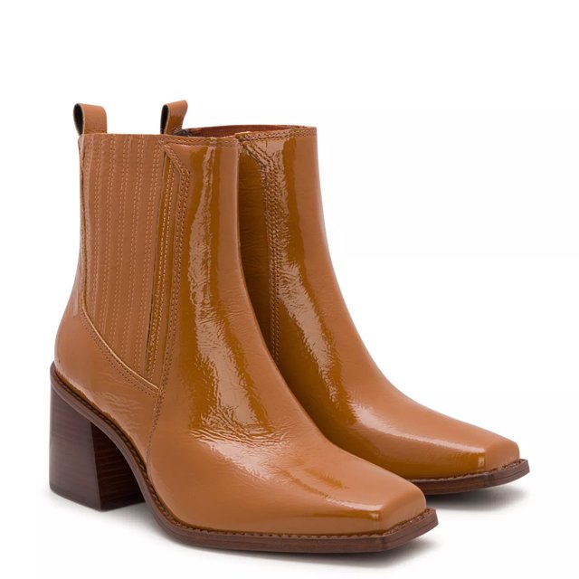 Vince camuto 2025 britsy bootie