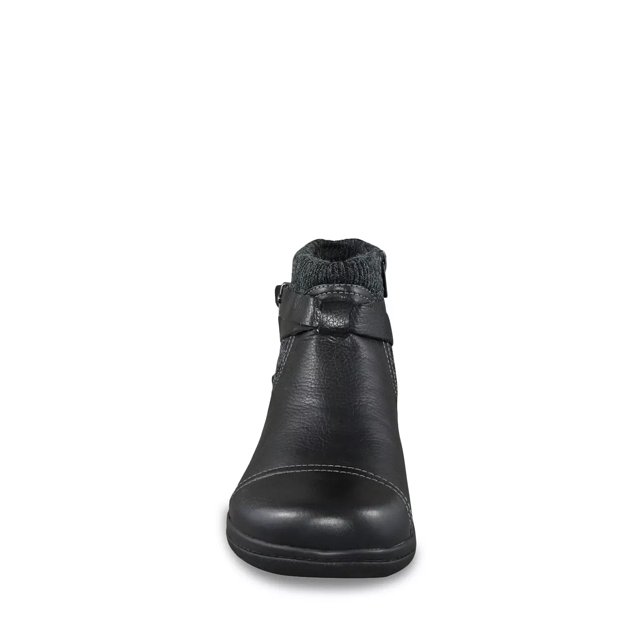 womens booties clarks