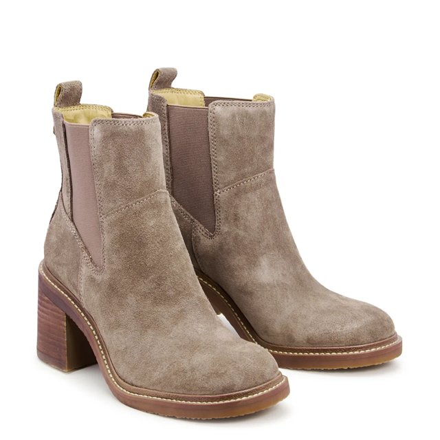 Dsw chelsea boots deals
