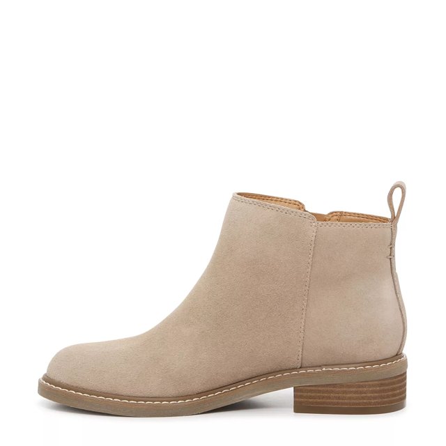 Crown Vintage Women s Gorgie Wide Width Ankle Bootie The Shoe Company