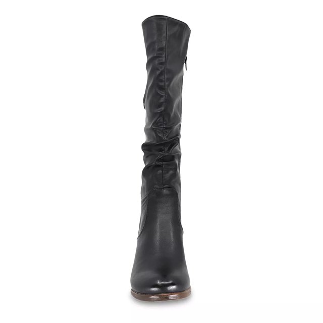 The shoe company winter boots store