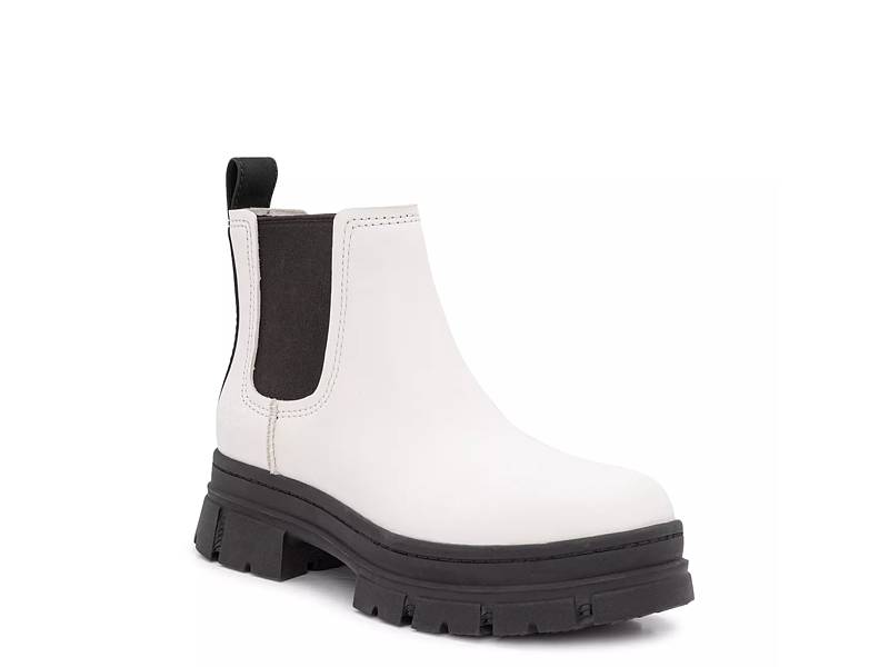 ugg sidnee ankle boot