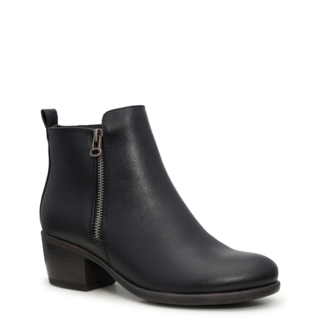 Taxi Linda Waterproof Wide Width Ankle Bootie | The Shoe Company