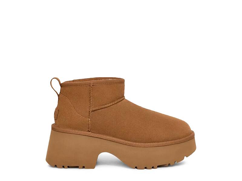 Women s UGG Boots Slippers DSW Canada