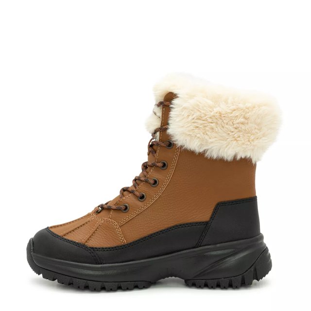 UGG Women's Yose Fluff Short Boot | The Shoe Company