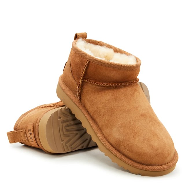 UGG Classic Ultra Mini boots