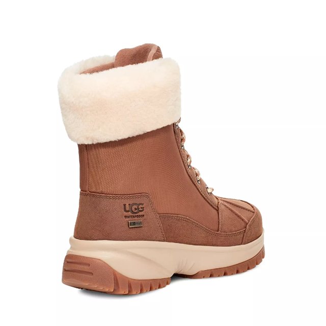 yose fluff uggs