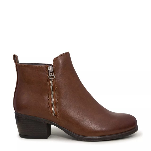 Linda waterproof bootie best sale blondo