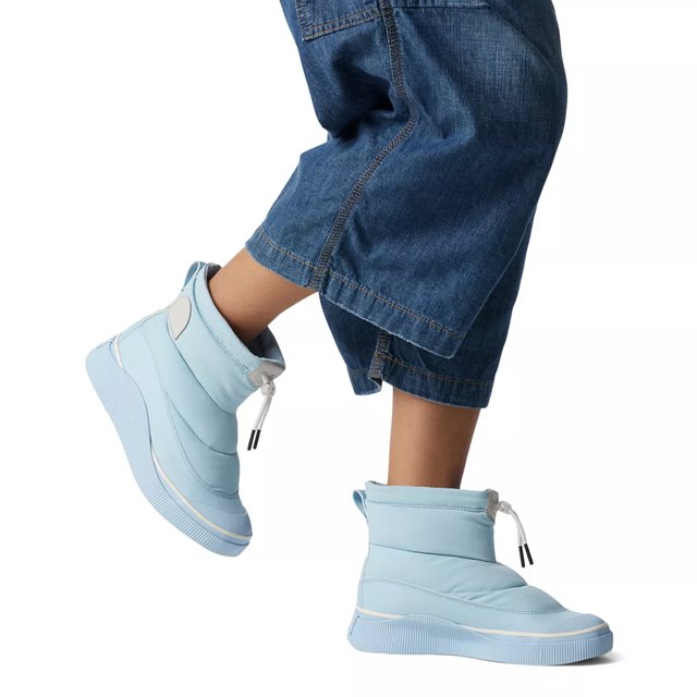 Puffy winter boots clearance