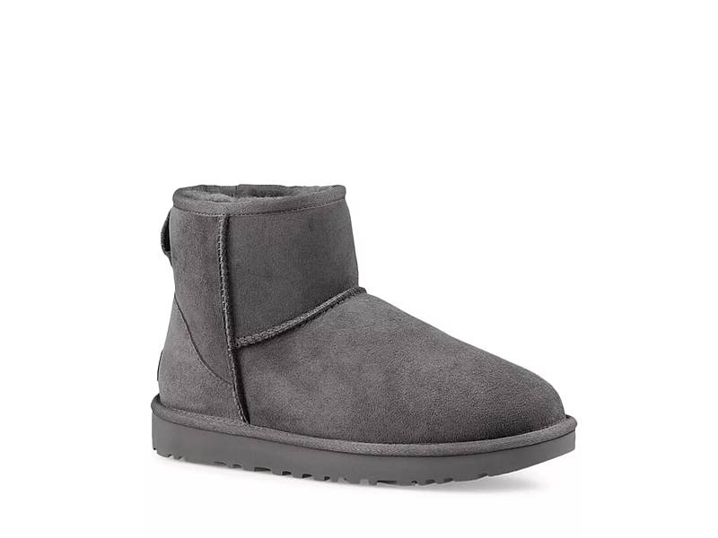 UGG Women's Classic Dipper Platform Boot | The Shoe Company