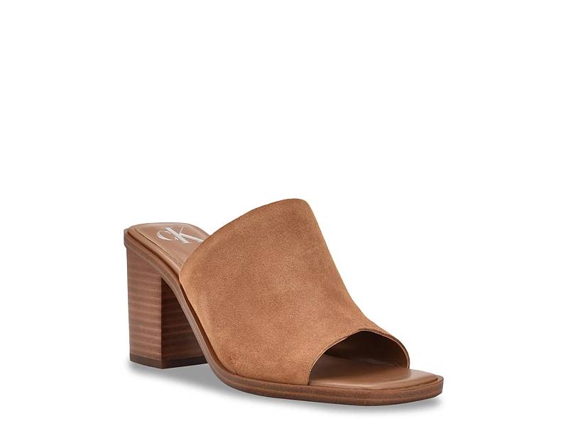 【Steve Madden】Pippa ブロックヒール ストラップミュール PIPPA Blue Patent Square-Toe Mule Women's Block Heel – Steve