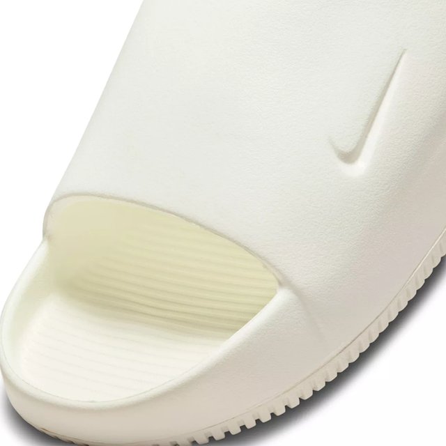 Nike's YEEZY-Like Foam Calm Sandals Slide in Soon