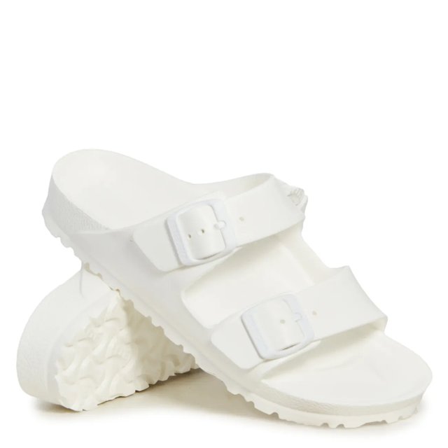 White sandals narrow width hot sale