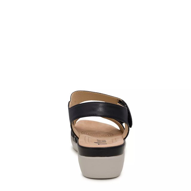 Cara lite beach hotsell sandals