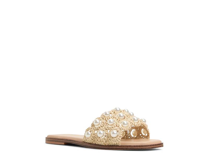 シューズ・サンダルその他 A.EMERY Woman Flat sandals Burnt 2022306 SIENNASUEDE A.EMERY Turner Sandal in Sienna Suede | FWRD