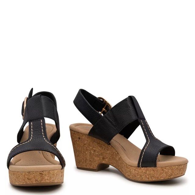 Clarks wide width deals sandals
