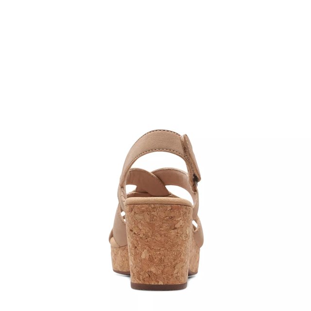 Clarks Women's Giselle Beach Sandal The Shoe Company