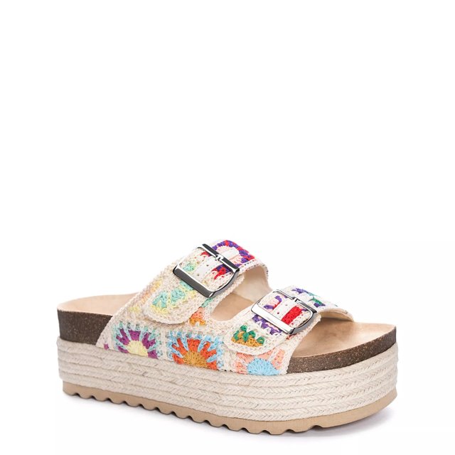 Dirty laundry sandals store