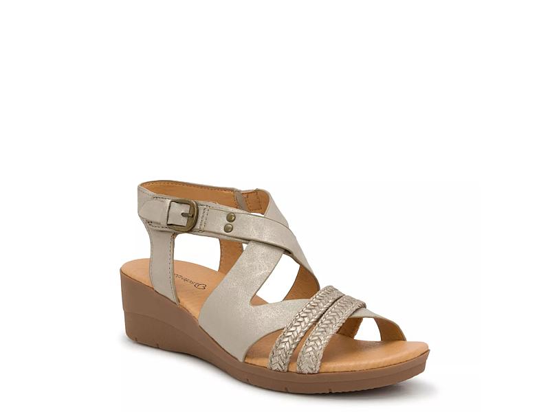 Italian Shoemakers Avani Wedge Sandal | The Shoe Company