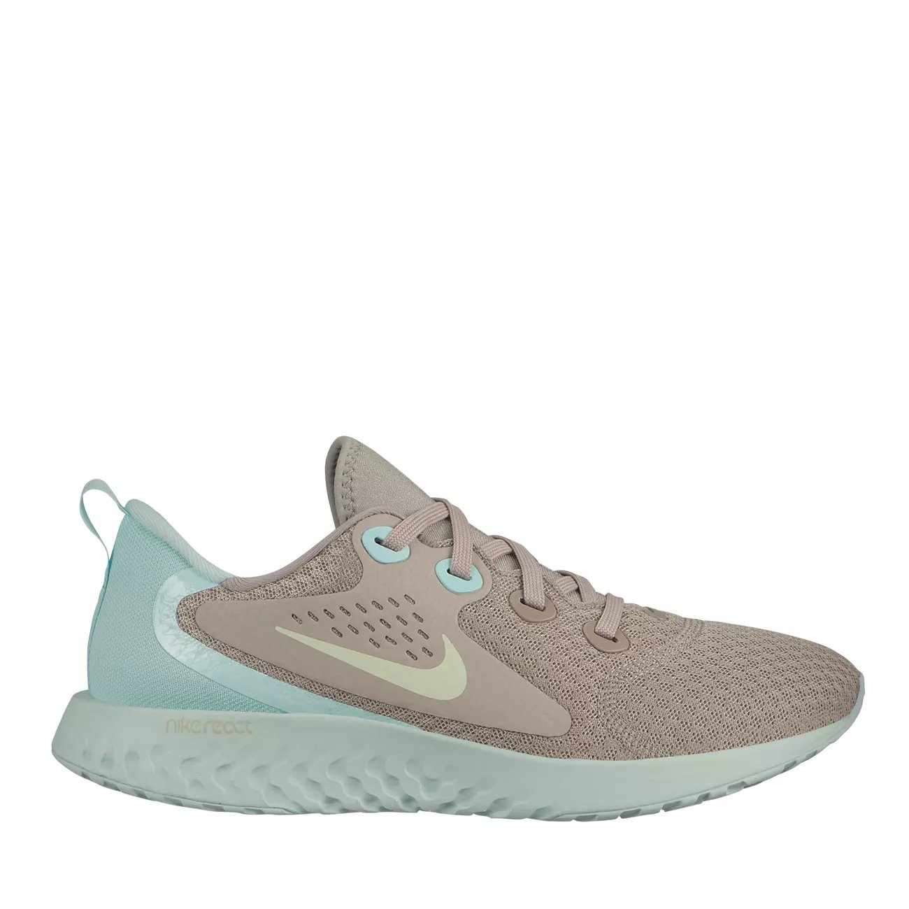nike legend react canada