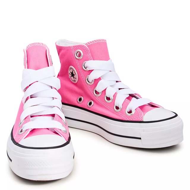 Converse Women s Chuck Taylor All Star Lift Platform Sneaker in Pink White Black Size 6 Medium