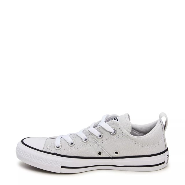 White chuck taylors women discount