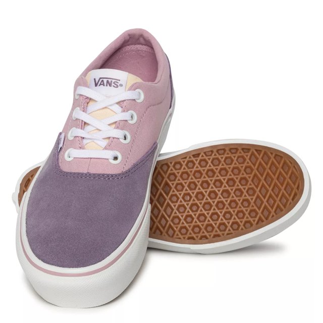 Vans Women s Doheny Platform Sneaker in Lilac Size 10 Medium