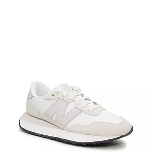 New balance outlet fashion sneakers women