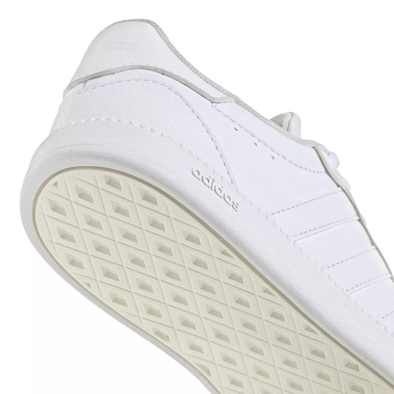 Women's Breaknet Sleek Cout Sneaker