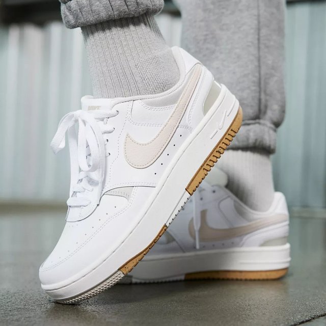 Nike Women's Gamma Force Court Shoe | The Shoe Co.