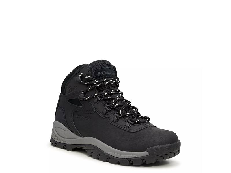 Columbia Men's Crestwood Mid Waterproof Hiking Boot - Wide Width