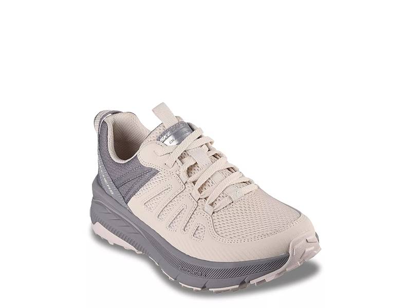 Skechers metatarsal hot sale shoes