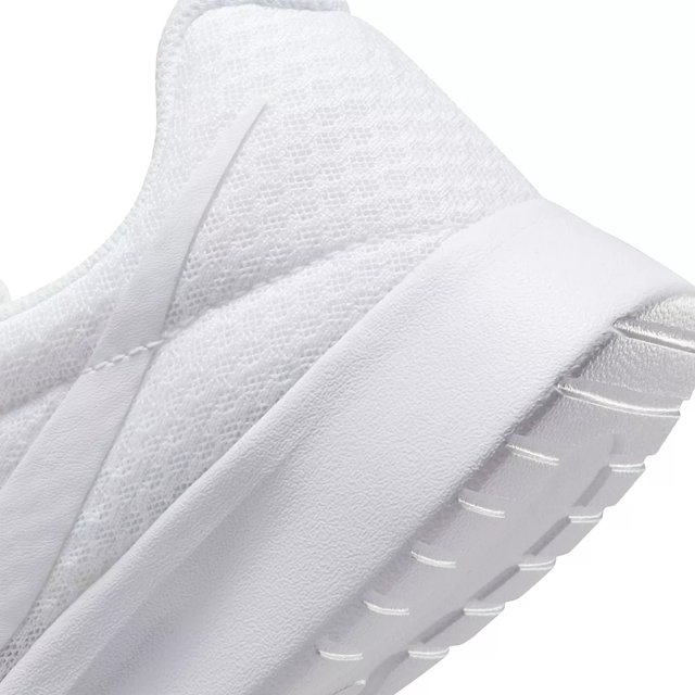 Nike Women s Tanjun Running Shoe DSW Canada