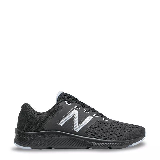 wide width track shoes