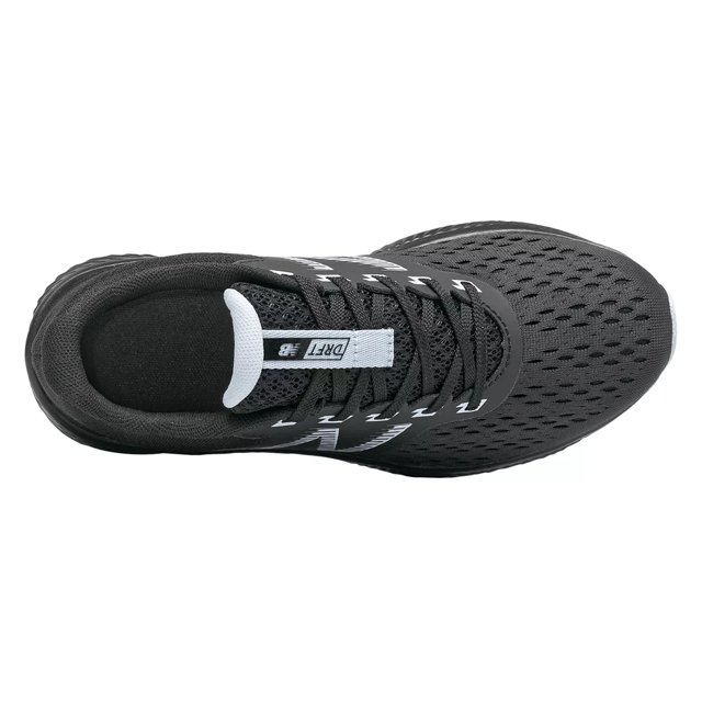 wide width track shoes