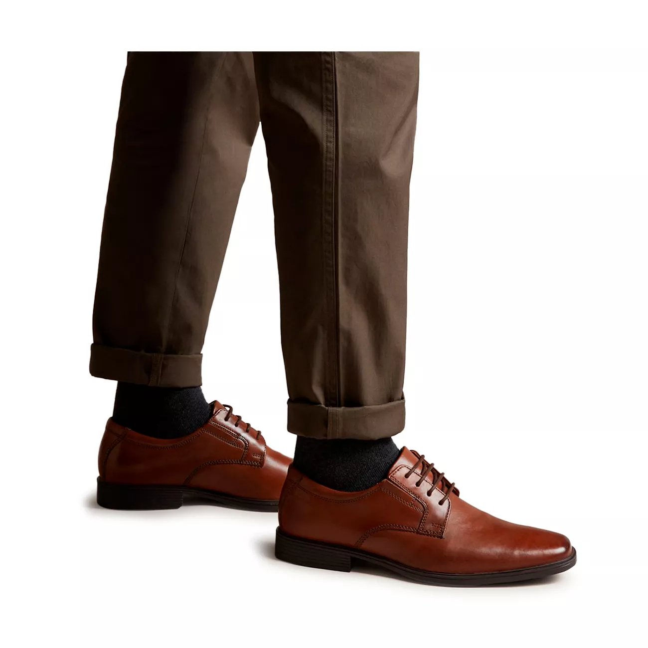 clarks tilden plain toe oxford