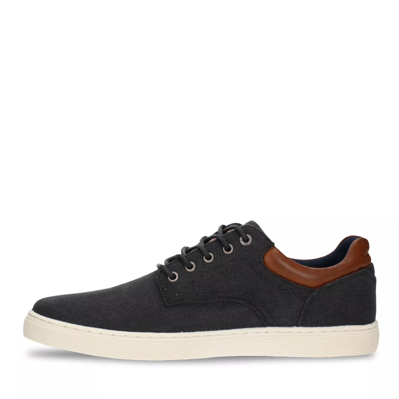 B52 By Bullboxer Men's Lo Casual Sneaker | The Shoe Company