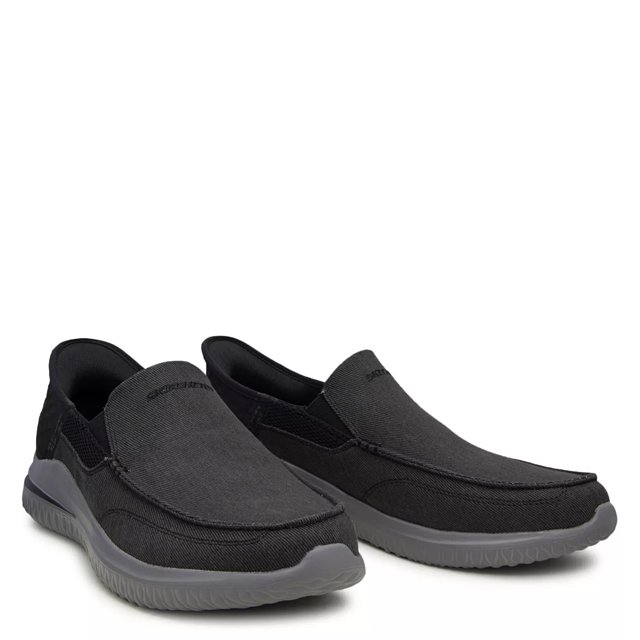 Skechers Men s Hands Free Slip Ins Delson 3.0 Sneaker in Black Size 7 Medium