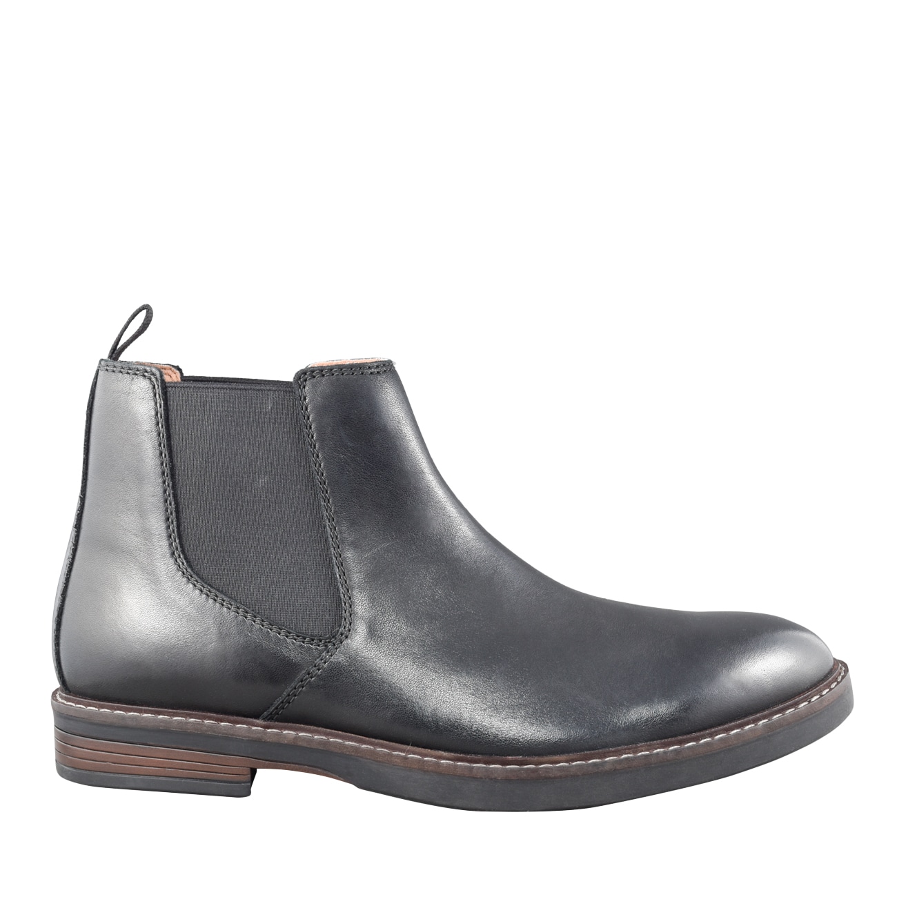 clarks chelsea boots canada
